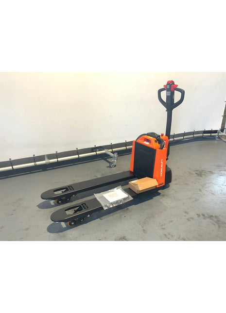 Električna paleta Kamion Noblelift Pte15Q 24V 20AH, kapacitet opterećenja 1.500 kg, duljina vilice 1.150 mm