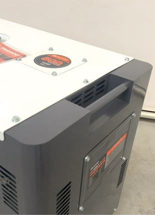 Električni generator / zasilno napajanje Daewoo DDAE10500DSE-3G z 8,1 kvA - dizel