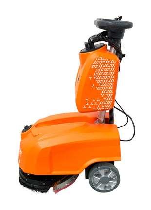 Scrubber dryer, cleaning machine Daewoo DAXM30 – maximum efficiency for professional cleaning