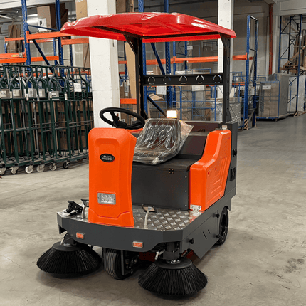 Varredora de condutor sentado com teto Graefer KM160-PRO