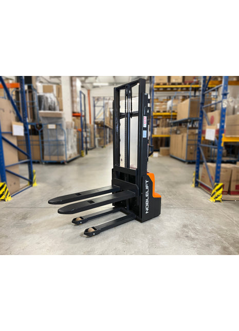 Noblelift PSE12B2900 Elektrostapler / Hubhöhe 2.900mm / Tragkraft 1.200 kg