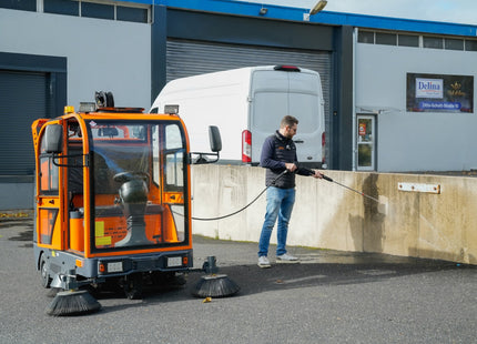 Kehrmaschine Graefer KM180-PRO mit Hochentleerung, Kabine & Hochdruckreiniger – Ansicht 22