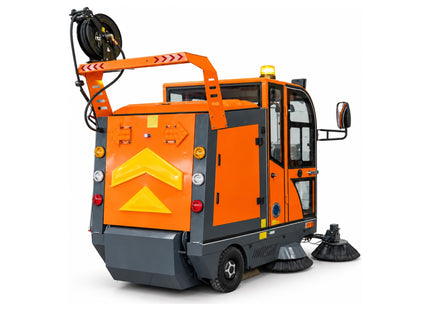 Kehrmaschine Graefer KM180-PRO mit Hochentleerung, Kabine & Hochdruckreiniger – Ansicht 4