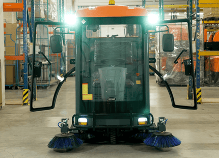 Kehrmaschine mit Kabine Graefer KM180-PRO inkl. Hochdruckreiniger – Ansicht 2