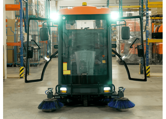 Kehrmaschine mit Kabine Graefer KM180-PRO inkl. Hochdruckreiniger – Ansicht 2